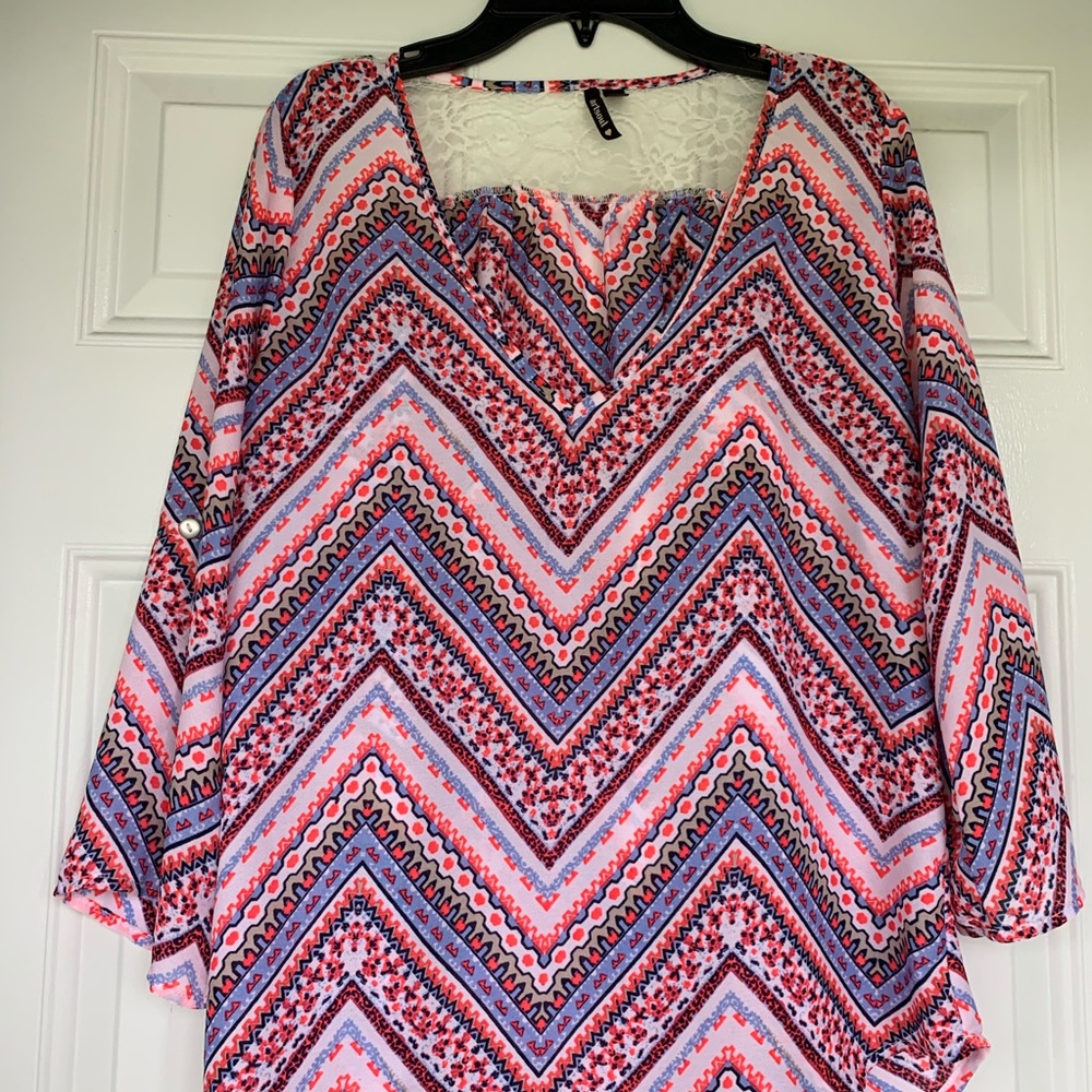 Heart Soul Tribal Print Lace Insert Top - size Med
